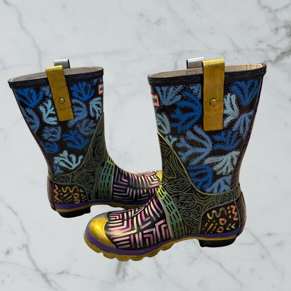 Hand-Painted Hunter Rain Boots – Women’s Size 6 | One-of-a-Kind Wearable Art - Picture 2 of 6